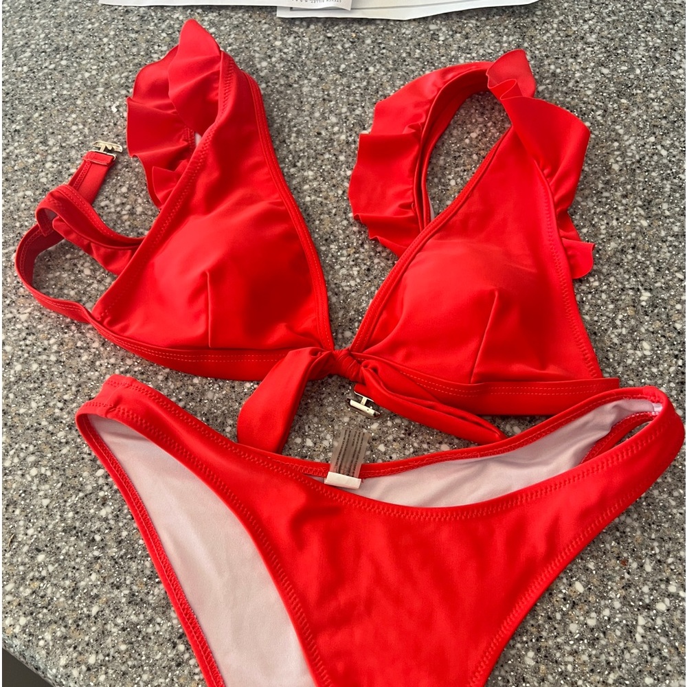 Red ruffled nodded bikini set